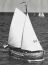Foto van de Vrouwe Jacoba II, het is dezelfde jol als de jol met de klap van dhr Brugman later Leen Pronk, in de top van de mast wappert het clubvlaggetje van WSV het Y uit Durgerdam